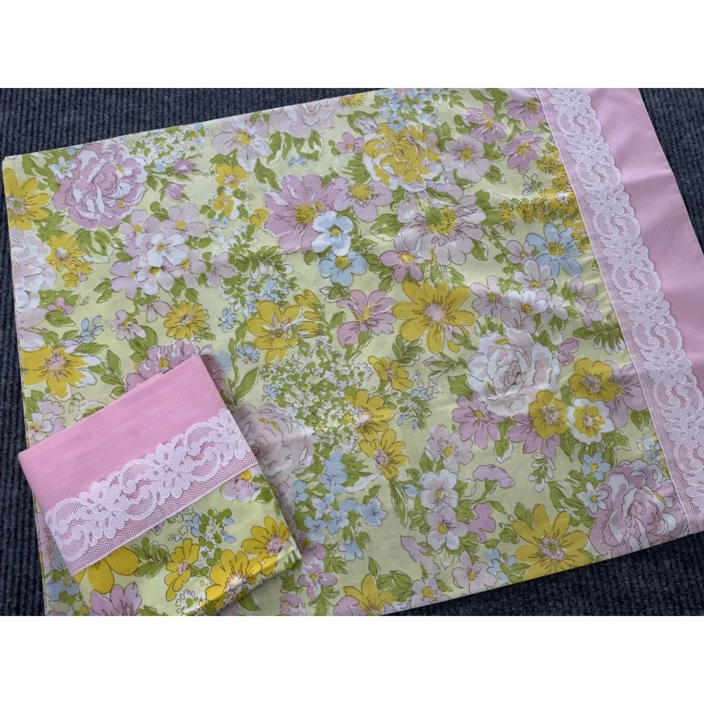 Vintage Floral Pillowcases Pink Lace Standard 42x36 Pair USA Cottagecore 1970s